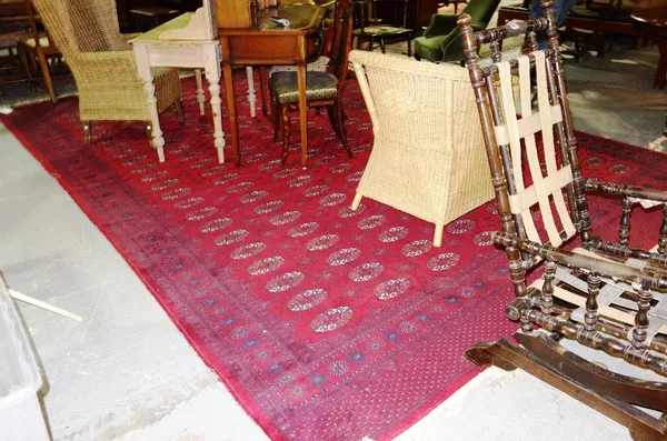 A machine made Tekke Turkman carpet, 420cm x 300cm.    H6