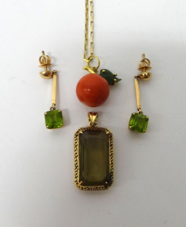 A gold, coral and nephrite pendant, designed as an apple, with a gold rectangular link neckchain, detailed 750, on a boltring clasp, a gold pendant, c