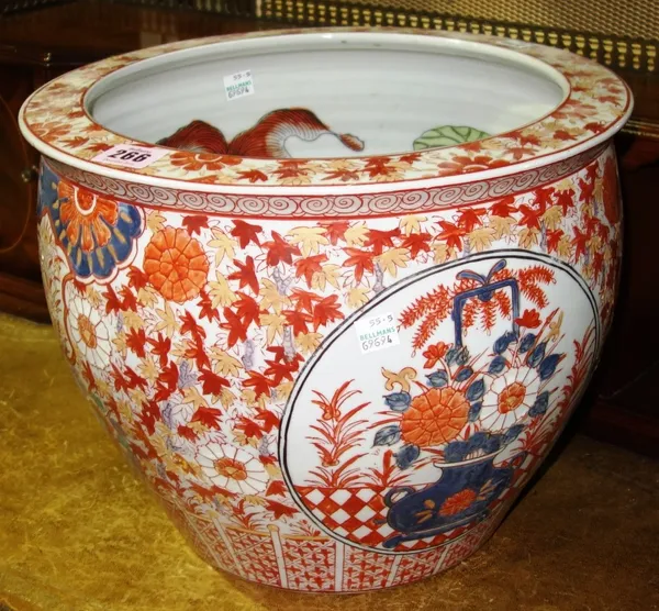 A large Oriental Imari decorated fish bowl.   H8