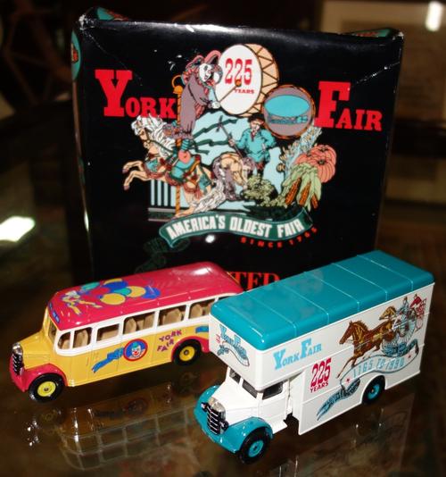 A quantity of boxed Corgi die cast vehicles of assorted sizes. (qty)  S3M