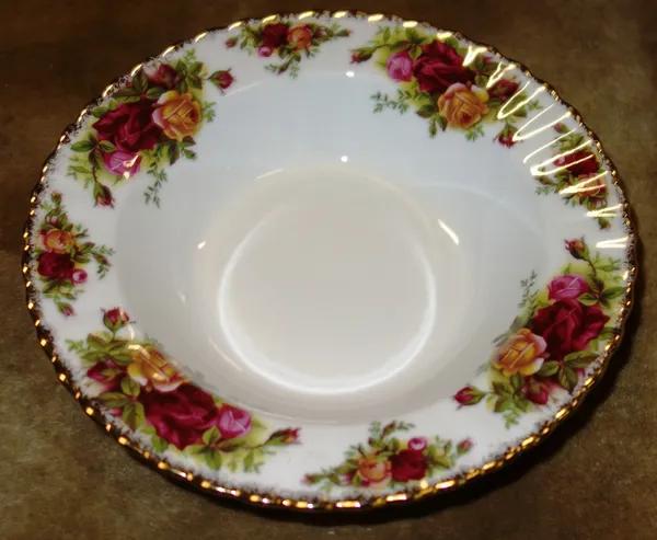 A Royal Albert Old Country Roses pattern service. (qty)   S3B