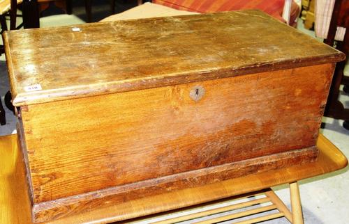 A 19th century oak lift top box, 69cm wide. C2