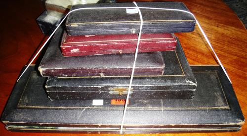 Plated and metal wares, comprising; a three piece carving set, a set of twelve teaspoons and a pair of sugar tongs, a pair of preserve spoons and a bu