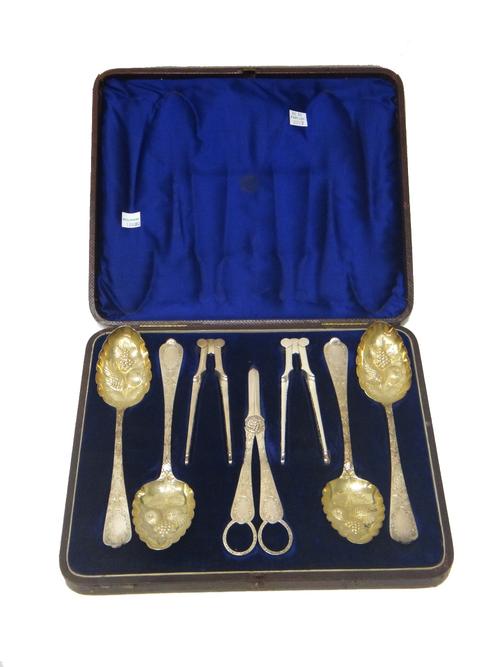 Victorian and later plated wares, comprising; a dessert set, comprising; four serving spoons, two pairs of nut crackers and a pair of grape scissors,