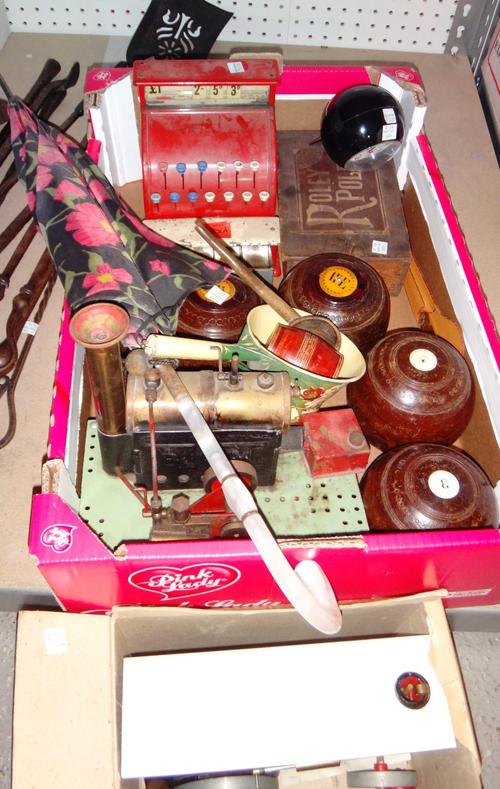 A quantity of collectables, including a Mamod steam engine, Lignum Vitae boules, a child's tin cash till and sundry.