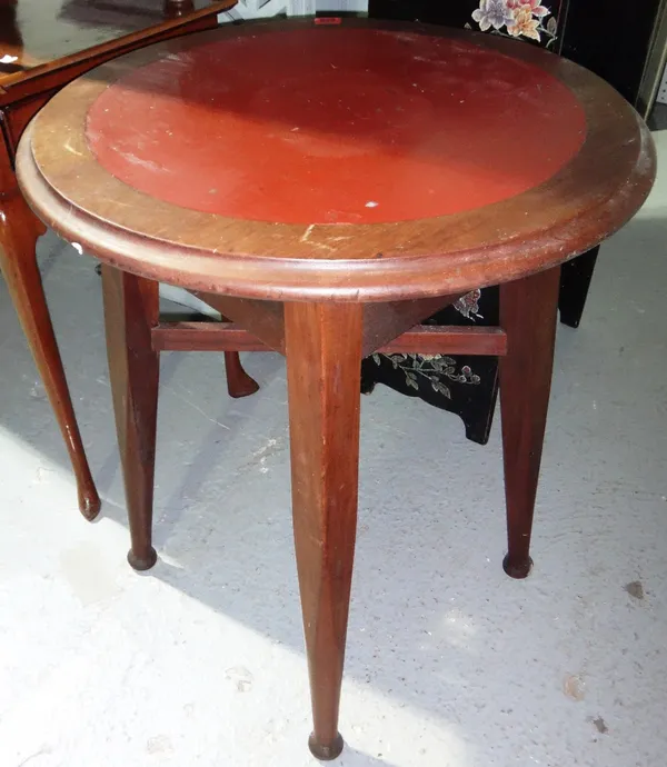 A 20th century mahogany circular pub table.