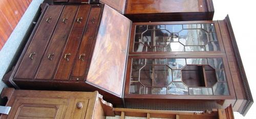 [BLACKSTON, W.A. & Others.  The Illustrated Book of Canaries and Cage-Birds]. 40 (only, of 56) colour printed lithographed plates, num. text illus., o