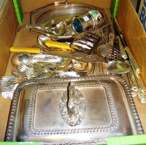 A quantity of silver plated wares, including flatware, an oval dish and sundry plated wares.