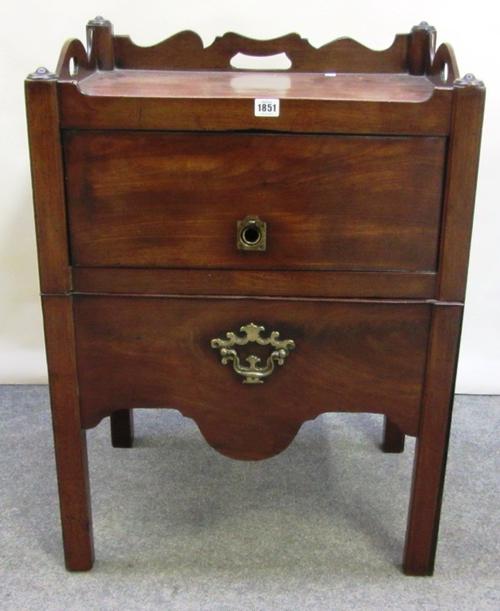 An 18th century mahogany tray top night commode, with lift top panel over pull out drawer on block supports, 60cm wide.