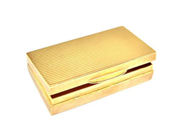 A 9ct gold rectangular hinge lidded pill box, having banded decoration to the cover and to the base, London 1961, weight 30 gms.  Illustrated