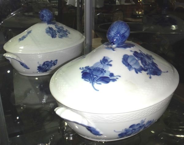 A pair of blue and white Copenhagen lidded tureens.