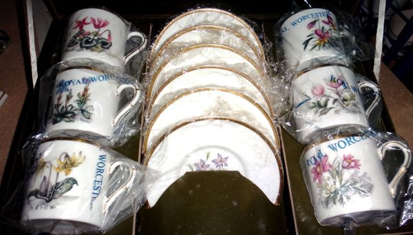 A cased Royal Worcester tea set.