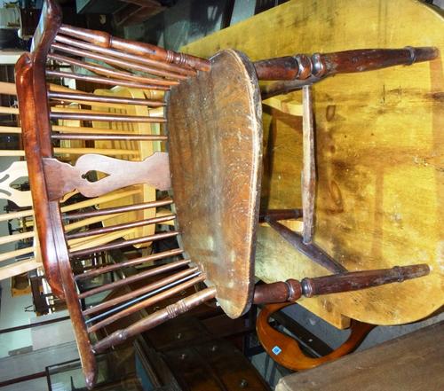 An ash and elm bow back tub chair.