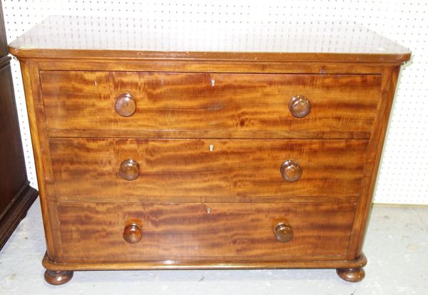 A mahogany three drawer chest of drawers, 106cm wide.