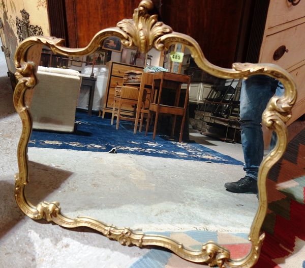 Three gilt mirrors (3).