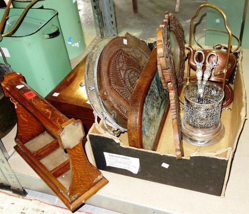 A group of collectables, including a walnut dome top jewellery box, an oak tantalus frame, silver plated trays, a hardwood cased mirror and sundry. (q