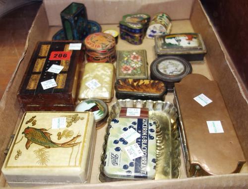 A group of 19th century and later small boxes, including a Dutch brass tobacco box, a tortoiseshell snuff box, Oriental boxes and sundry. (qty)