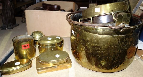 A quantity of copper and brass, including a bucket, a Dutch brass tobacco box, door fittings and sundry. (qty)