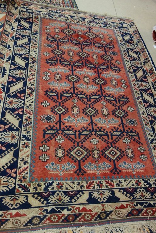 A Yagabedir carpet, 290 x 198cm, (1).