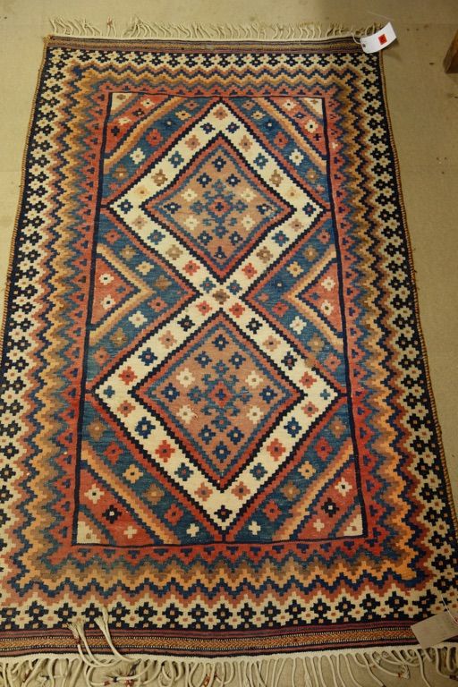 A Shiraz gelim, 182 x 112cm, (1).