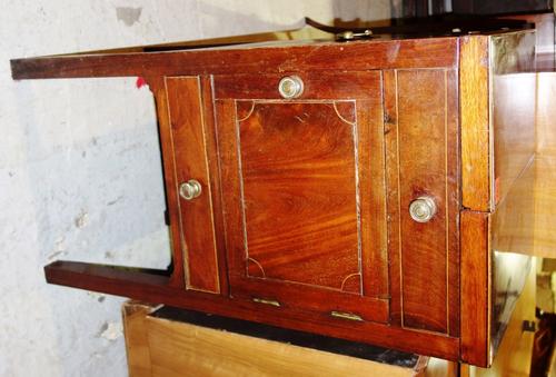 A 19th century mahogany lift top gentleman's wash stand, 44cm wide.