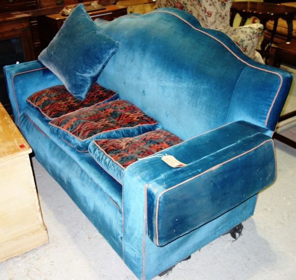 A blue upholstered knole style drop end sofa, 170cm wide.