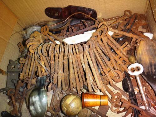A quantity of assorted iron keys, locks and collectables.