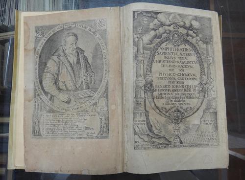 KHUNRATH (Heinrich)  Amphitheatrum Sapientiae Aeternae Solius Verae, Christiano-Kabalistum, Divino Magicum, Physico Chymicum  . . .  engraved portrait