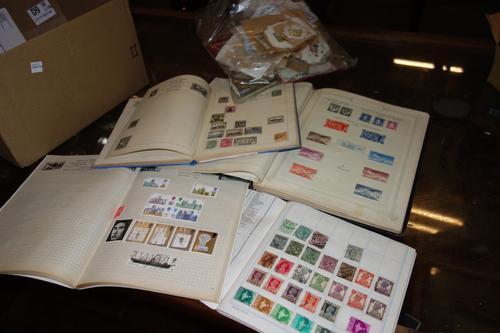 A quantity of assorted stamps.