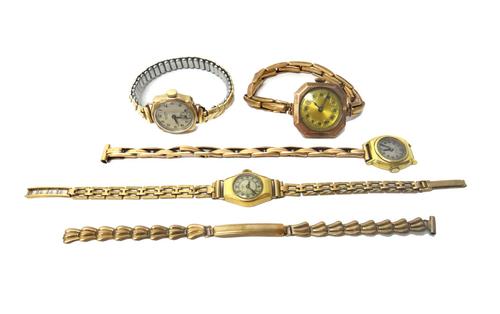 A lady's 9ct gold, cut cornered square cased wristwatch, import mark Glasgow 1924, on an expanding curved bar link bracelet, a lady's 18ct gold cased