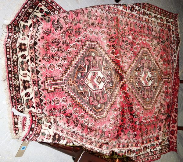 A red ground rug.