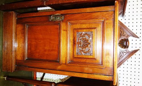 An Edwardian walnut pot cupboard, and a 20th century sofa table (a.f). (2)