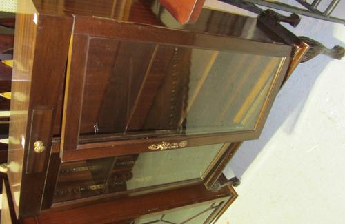 A Worcester style pottery chestnut basket, probably Booths circa 1900, printed with an exotic bird to the centre, 22.5cm wide, a pair of Royal Crown D