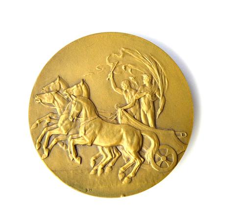 A bronze medallion, detailed 'In Commemoration of The Olympic Games held in London 1908', with the original P. Vaughton & Sons, Birmingham blue fitted