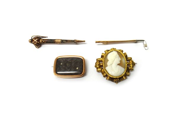 A gold brooch, designed as a golf club, mounted with a seed pearl, detailed 15, a Victorian oval shell cameo brooch carved as a portrait, a curved rec