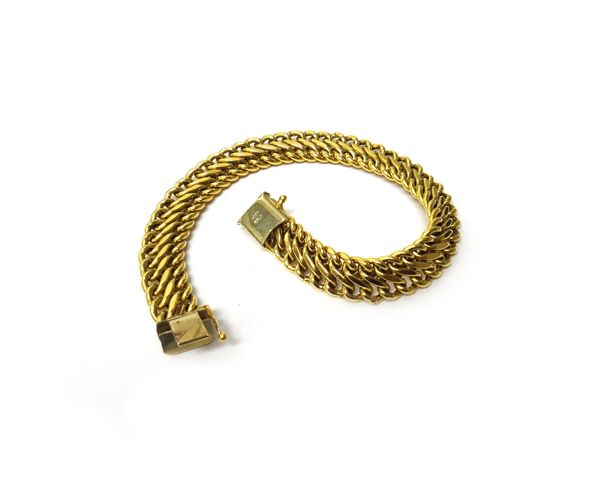 A European gold bracelet, in a multiple link design, on a snap clasp, detailed 750, weight 13.2 gms.