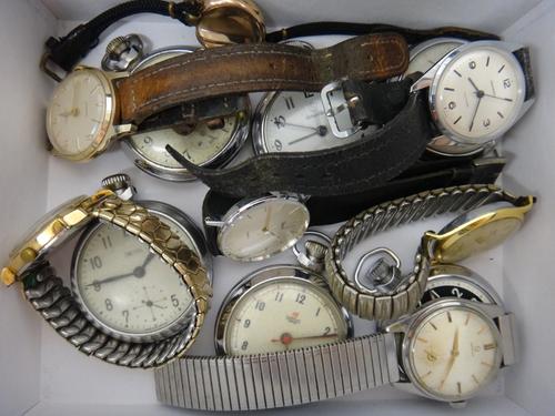 A gentleman's steel cased Omega wristwatch, the signed circular silvered dial with baton shaped numerals and with subsidiary seconds, a gentleman's gi