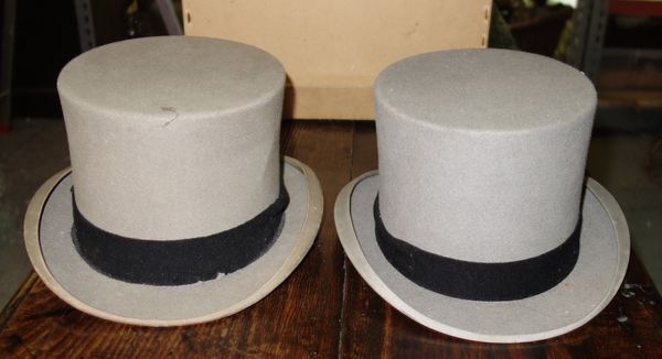 A similar pair of 20th century grey felt top hats. (2)  CAB
