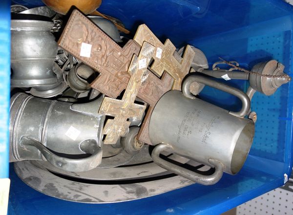 A large quantity of 18th century and later pewter including jugs, tankards plates and sundry. S1B