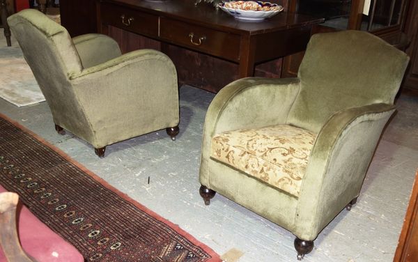 A pair of 20th century green upholstered armchairs (2).  DIS