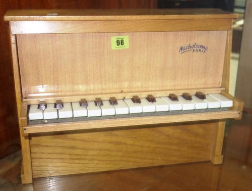 A Michelsonne child toy piano. CAB