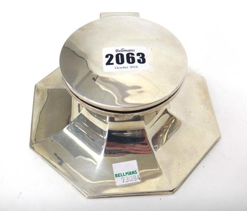 A silver octagonal capstan shaped inkstand, having a weighted base, Birmingham 1914.