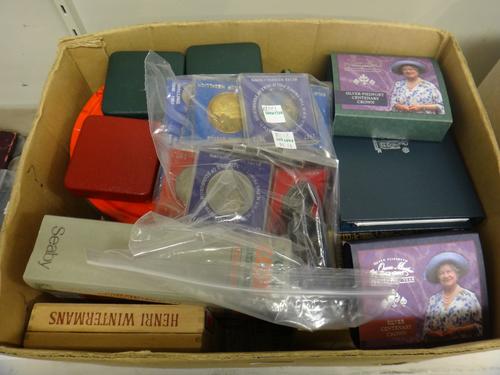 United KIngdom silver proof commemorative coins, comprising; a 2000 five pound crown piedfort issue, a 2000 five pound crown regular issue, a 2000 fif