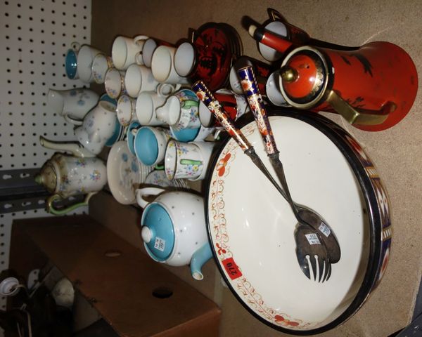A quantity of ceramics including Imari pattern fruit bowl, Wedgwood part service, Staffordshire service and sundry, (qty).  S3B