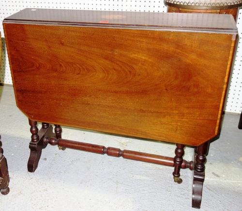 An Edwardian mahogany and inlaid Sutherland table, 83cm wide.  B2