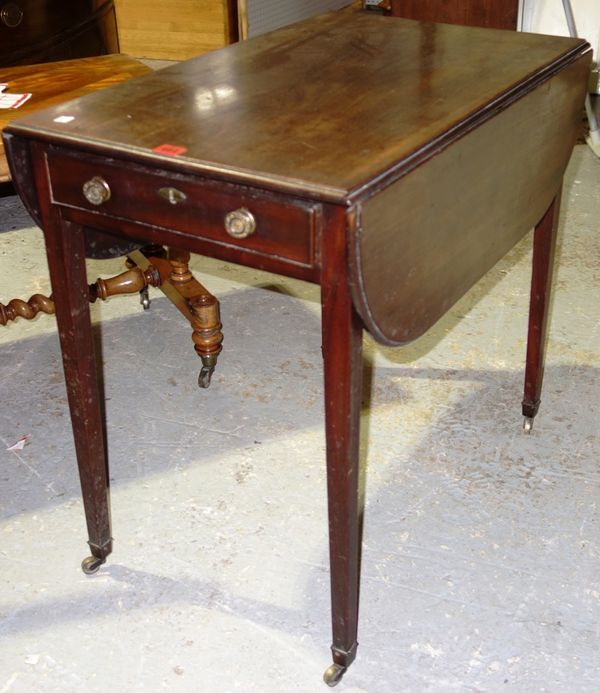 A George III mahogany drop flap Pembroke table on tapering square supports, 75cm wide.  G3