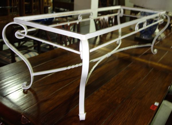 A 20th century wrought iron coffee table frame  F6