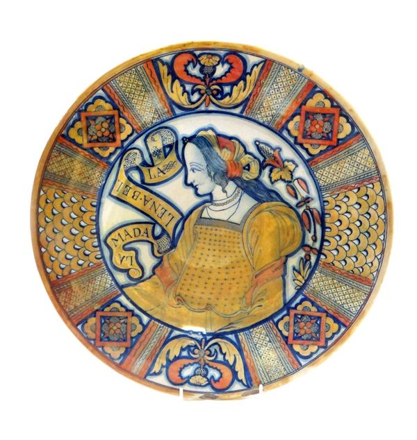 A 16th century style Deruta majolica charger, late 19th century, detailed with a female bust amongst Latin verse, within a wide foliate border, 40cm d
