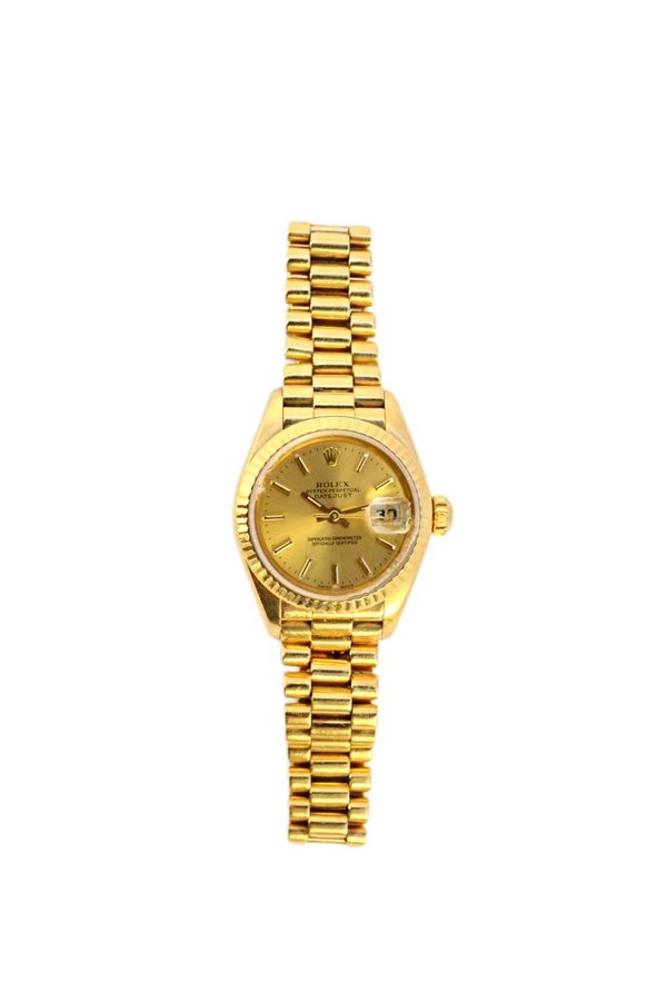 A lady's 18ct gold Rolex Oyster Perpetual Datejust bracelet wristwatch, the signed circular gilt dial, with baton shaped numerals, date of the month a