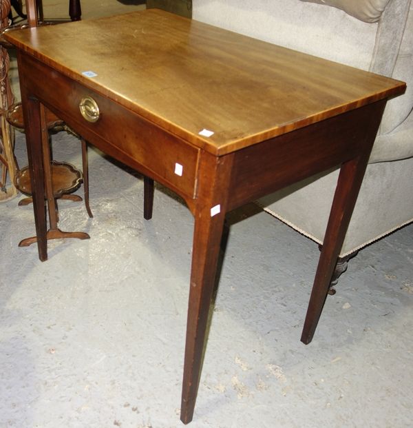 An early 20th century mahogany single drawer side table.